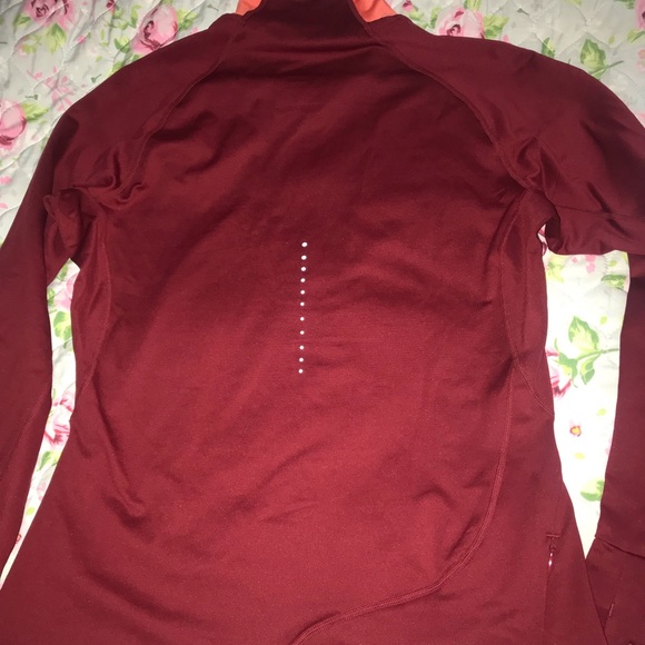 ASICS Winter weight, half zip pullover NWOT - Picture 3 of 4